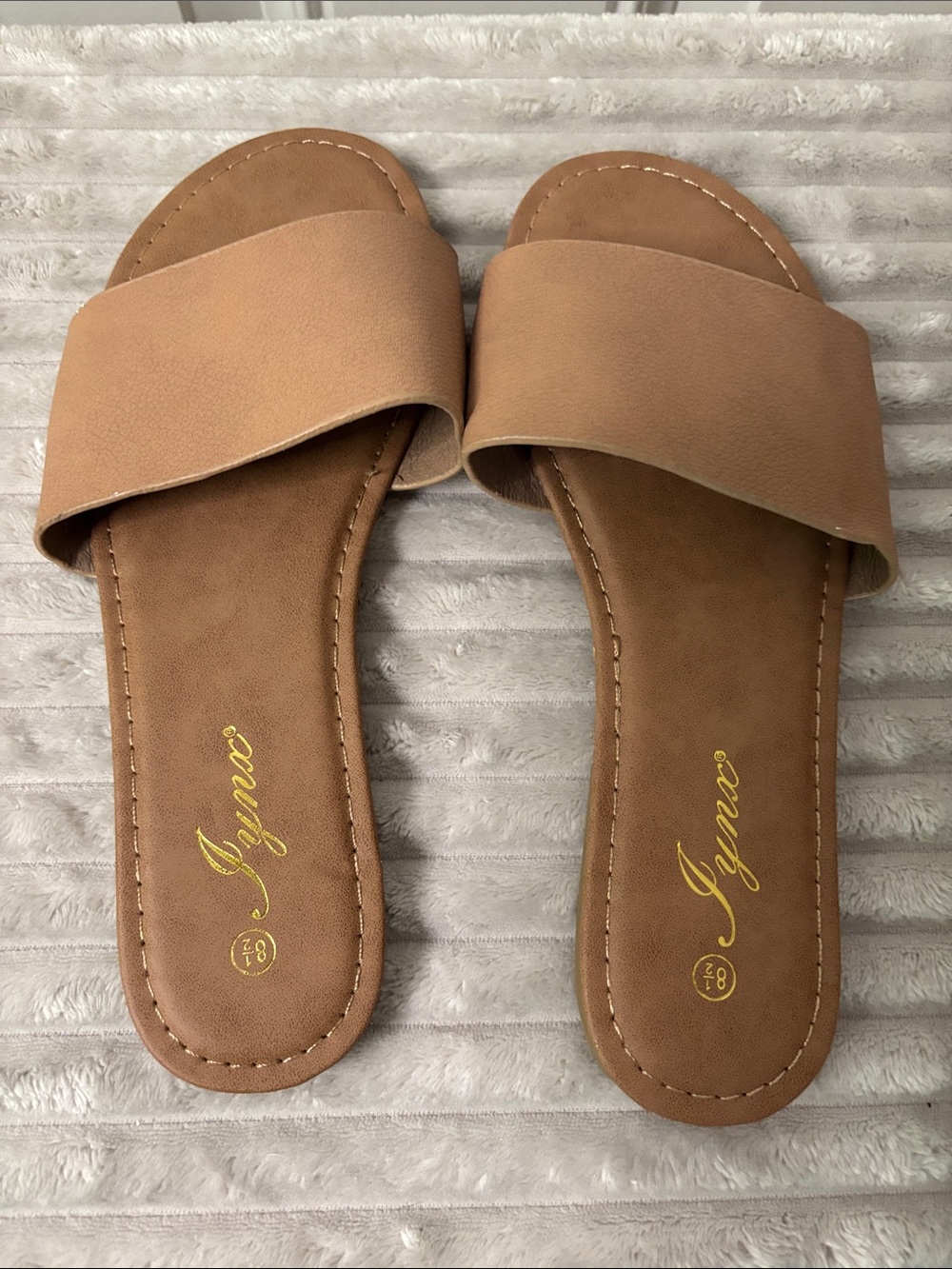 NWOT Jynso Tan Slide Sandals
